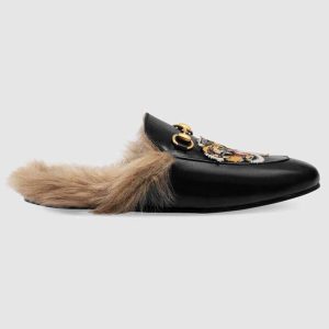 Replica Gucci Unisex Princetown Slipper with Tiger in Lamb Wool-Black