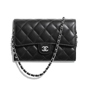 Replica Chanel Women Classic Clutch with Chain in Lambskin Leather-Black